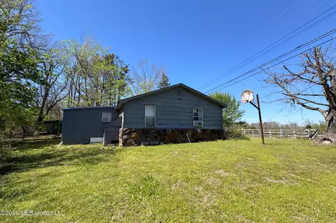 Exterior - 10650 Hwy 72, Walnut, MS 38683 photo 2 of 2