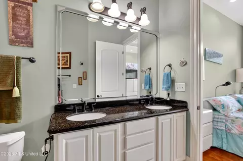 Bath - 210 Fairway Villa, Diamondhead, MS 39525 photo 2 of 4