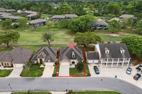 View/Area - 210 Fairway Villa, Diamondhead, MS 39525 photo 4 of 6