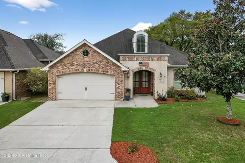 Exterior - 210 Fairway Villa, Diamondhead, MS 39525 photo 11 of 12