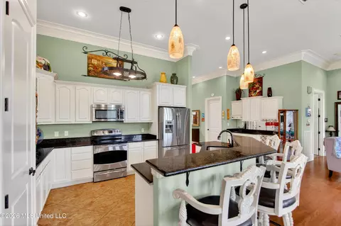 Kitchen - 210 Fairway Villa, Diamondhead, MS 39525 photo 1 of 7