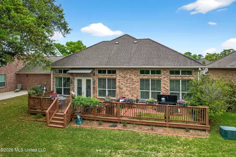 Exterior - 210 Fairway Villa, Diamondhead, MS 39525 photo 10 of 12