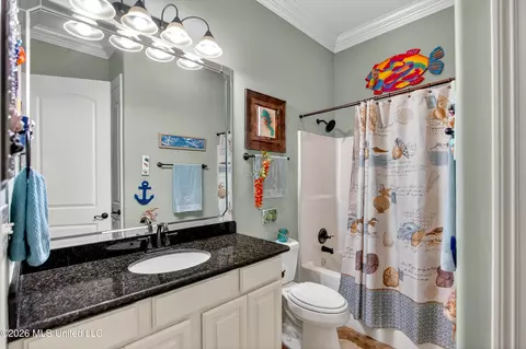 Bath - 210 Fairway Villa, Diamondhead, MS 39525 photo 4 of 4