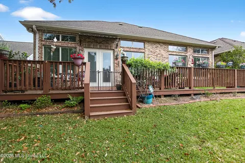 Exterior - 210 Fairway Villa, Diamondhead, MS 39525 photo 5 of 12
