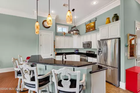 Kitchen - 210 Fairway Villa, Diamondhead, MS 39525 photo 4 of 7