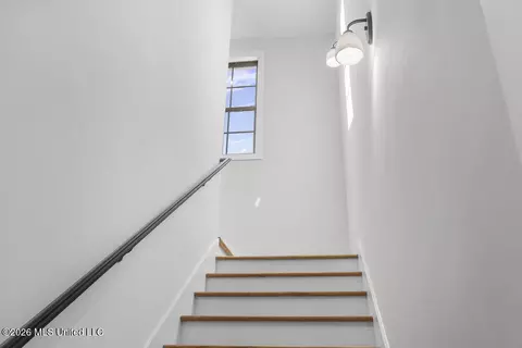 Entry Way - 2140 Herons Bay Cir, Madison, MS 39110 photo 2 of 3