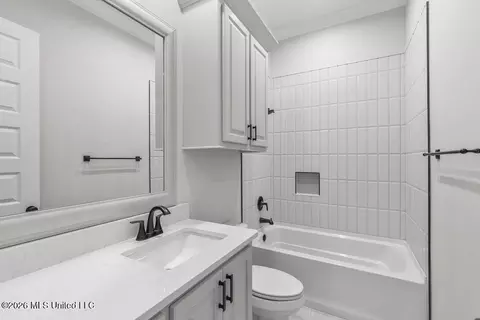 Bath - 2140 Herons Bay Cir, Madison, MS 39110 photo 4 of 4