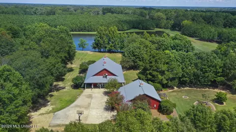 1454 A Livingston Vernon Rd, Flora, MS 39071