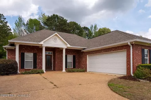 Exterior - 112 Susan Ln, Brandon, MS 39042 photo 2 of 5