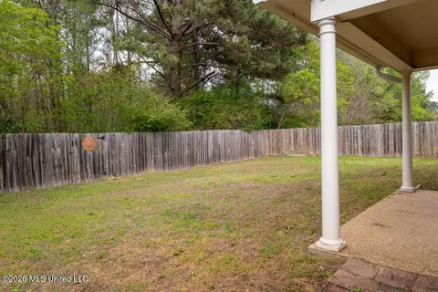 Exterior - 112 Susan Ln, Brandon, MS 39042 photo 3 of 5