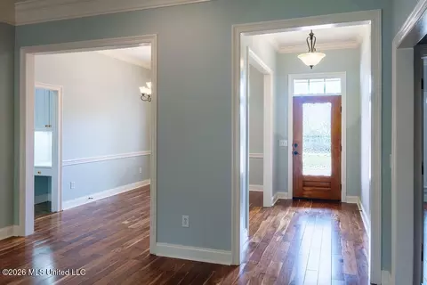 Entry Way - 112 Susan Ln, Brandon, MS 39042 photo 3 of 3