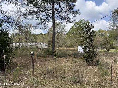 21497 Sadler Rd, Saucier, MS 39574 photo 2