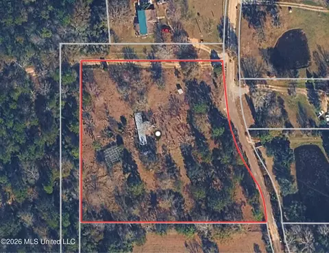 21497 Sadler Rd, Saucier, MS 39574