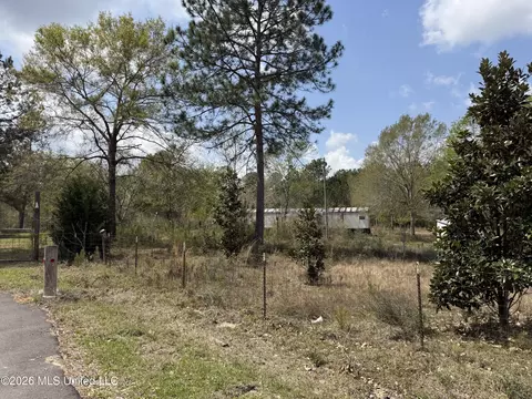 21497 Sadler Rd, Saucier, MS 39574 photo 3