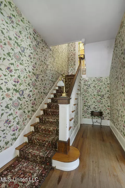 Entry Way - 1704 N State St, Jackson, MS 39202 photo 1 of 3