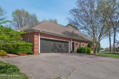 Other - 650 Fairway Dr, Hernando, MS 38632 photo 1 of 11