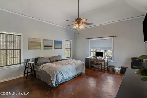 Bedroom - 650 Fairway Dr, Hernando, MS 38632 photo 5 of 7
