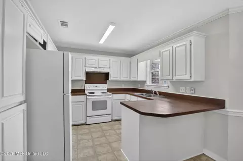 Other - 610 Ridge Pl, Byram, MS 39272 photo 3 of 9