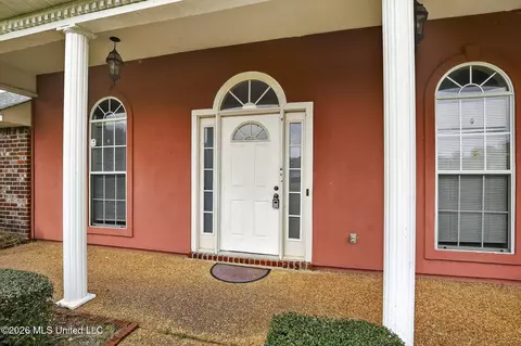 Exterior - 610 Ridge Pl, Byram, MS 39272 photo 6 of 10