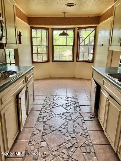 Kitchen - 122 Green Harbor Dr, Jackson, MS 39206 photo 1 of 1
