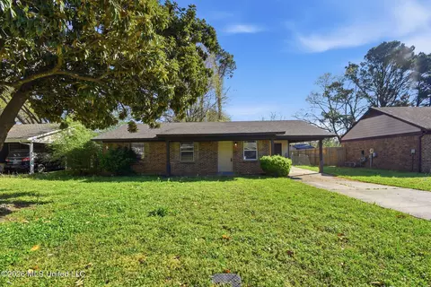 6460 Yorkshire Rd, Horn Lake, MS 38637