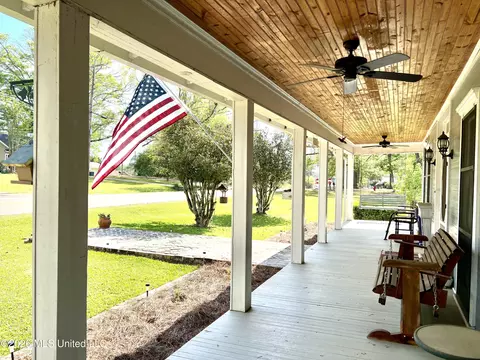 Exterior - 429 N Old Jackson Rd, Liberty, MS 39645 photo 2 of 4
