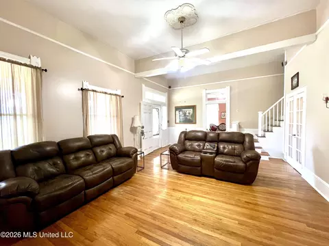 Living - 429 N Old Jackson Rd, Liberty, MS 39645 photo 1 of 2
