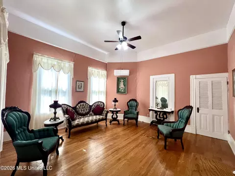 Living - 429 N Old Jackson Rd, Liberty, MS 39645 photo 2 of 2
