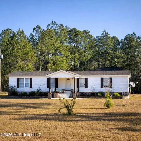 13312 Foxrun Dr, Vancleave, MS 39565