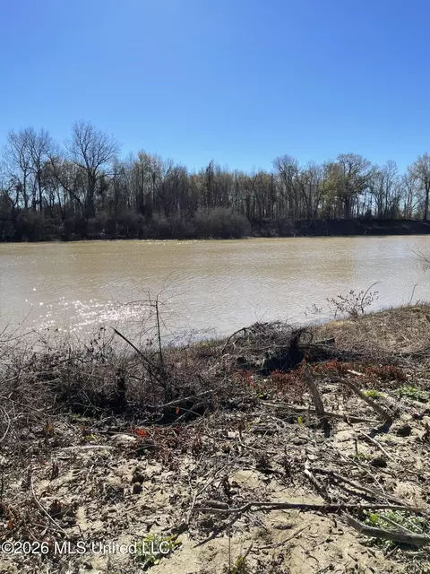 Old Twin Lake Road, Redwood, MS 39156