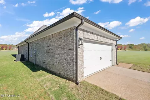 Other - 433 Sunflower St, Nesbit, MS 38651 photo 10 of 10