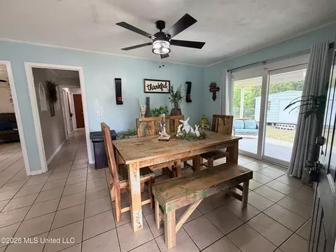 Dining - 502 NW Kennedy Dr, Magee, MS 39111 photo 6 of 6