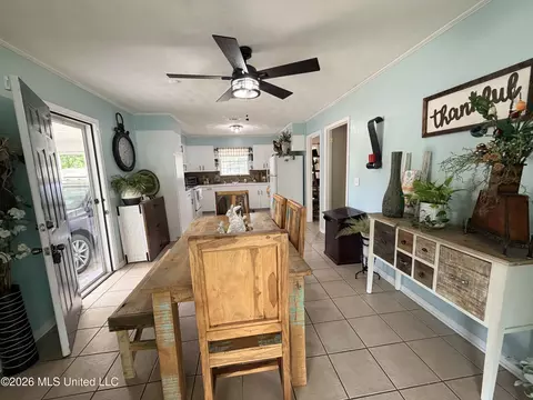 Dining - 502 NW Kennedy Dr, Magee, MS 39111 photo 5 of 6