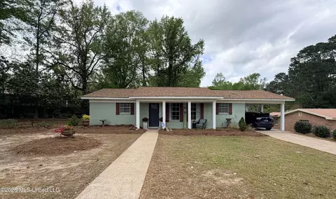 502 NW Kennedy Dr, Magee, MS 39111