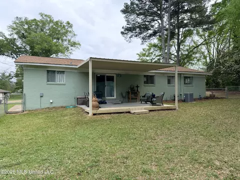 Exterior - 502 NW Kennedy Dr, Magee, MS 39111 photo 5 of 9
