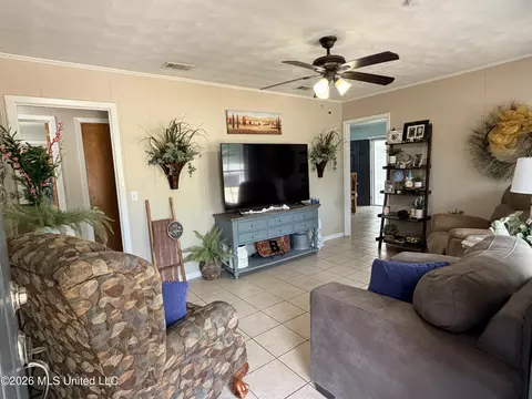 Living - 502 NW Kennedy Dr, Magee, MS 39111 photo 1 of 2