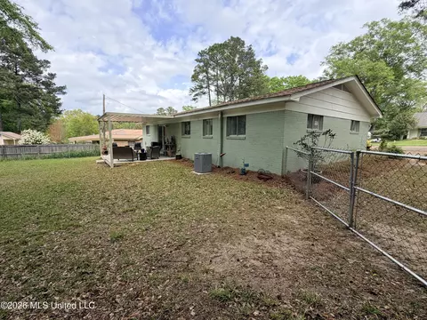 Exterior - 502 NW Kennedy Dr, Magee, MS 39111 photo 7 of 9