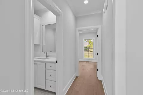 Entry Way - 202 Benners Ln, Madison, MS 39110 photo 3 of 3
