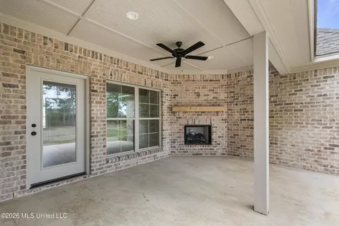 Exterior - 204 Benners Ln, Madison, MS 39110 photo 3 of 4