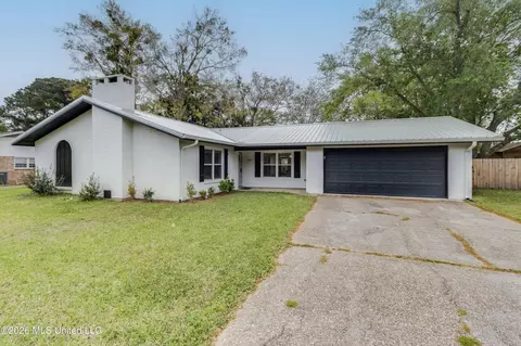 3244 Nottingham Rd, Ocean Springs, MS 39564