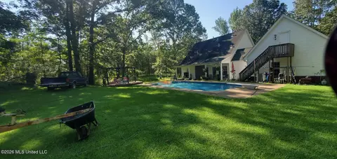 Exterior - 3876 Kyle Ln, Hernando, MS 38632 photo 2 of 14