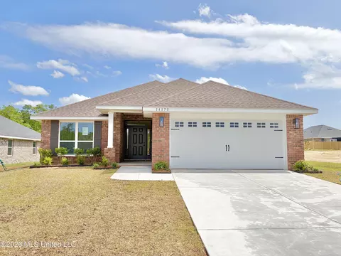 14175 Hartland Dr, Gulfport, MS 39503