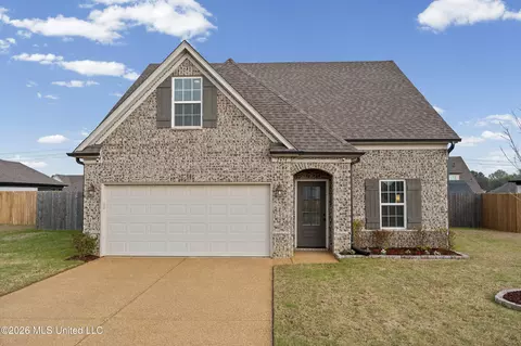 2454 Johnny Ray Dr, Southaven, MS 38672