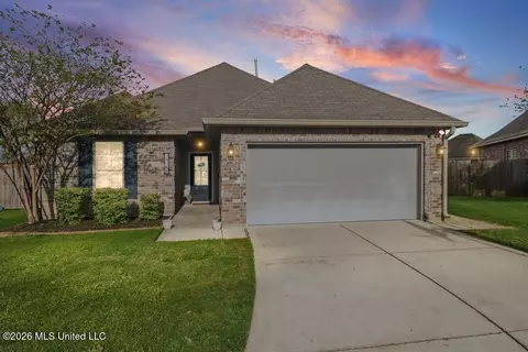 15146 Oberlin Ave, Gulfport, MS 39503