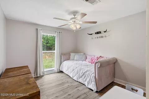 Bedroom - 707 Gum Springs Rd, Braxton, MS 39044 photo 4 of 4