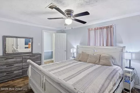 Bedroom - 707 Gum Springs Rd, Braxton, MS 39044 photo 2 of 4