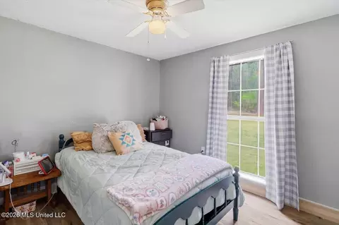 Bedroom - 707 Gum Springs Rd, Braxton, MS 39044 photo 3 of 4