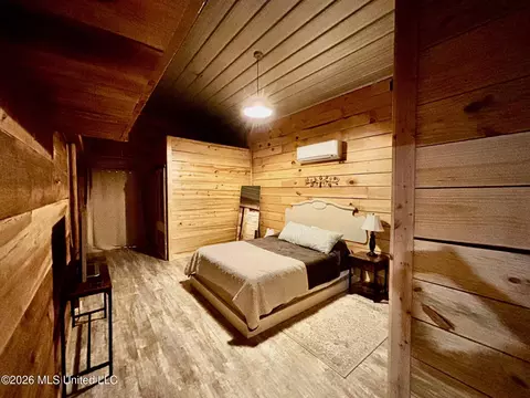 Bedroom - 7019 W Topisaw S, Summit, MS 39666 photo 1 of 5