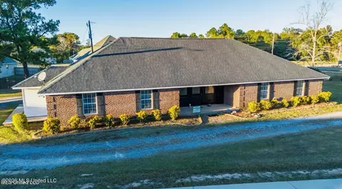 7079 Menge Ave, Pass Christian, MS 39571