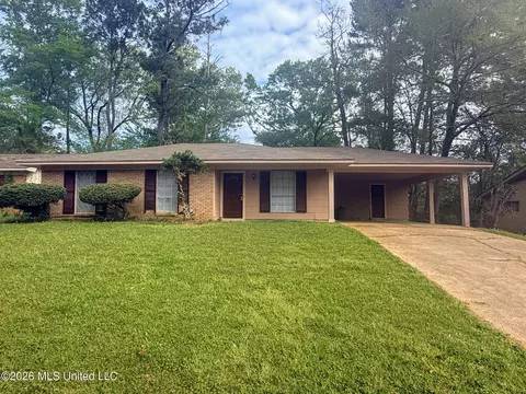 242 Shiloh Dr, Jackson, MS 39212